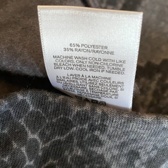 Express Snakeskin Print Off The Shoulder Fleece Sweatshirt NWT Medium - Picture 10 of 10